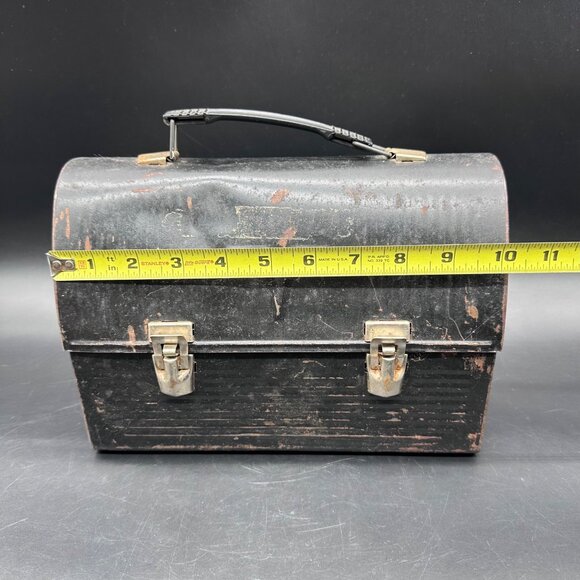 Vintage Thermos V Lunchbox Black Metal USA 1950s Retro Doomed Toolbox Industrial - Picture 16 of 16